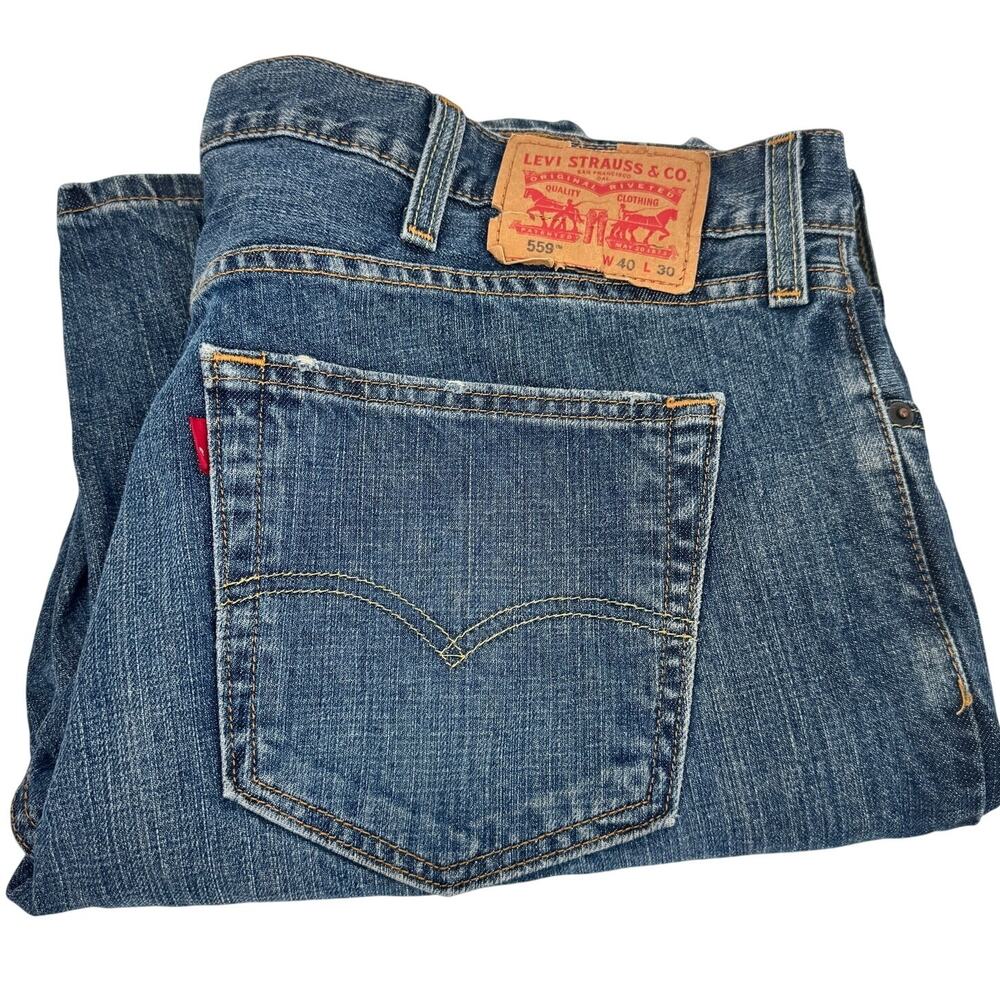 Levi's 559 Jeans Mens 40x30 (41x30 ACTUAL) Relaxed Straight Faded Wash Denim